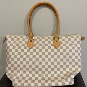 Louis Vuitton Paris Neverfull Tote MM